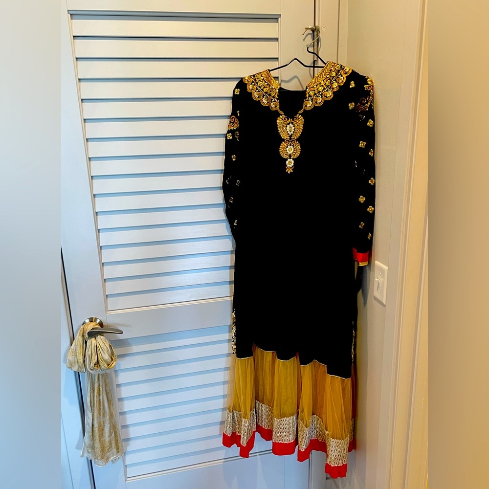 Long Beautiful Indian Dress, Blue with Gold, White, and Red Detailing, Size 8/10